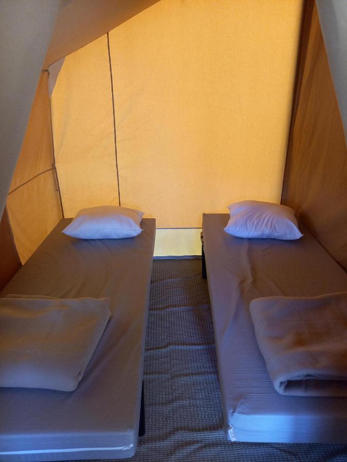 Camping Onlycamp Les Pins Nancay المظهر الخارجي الصورة